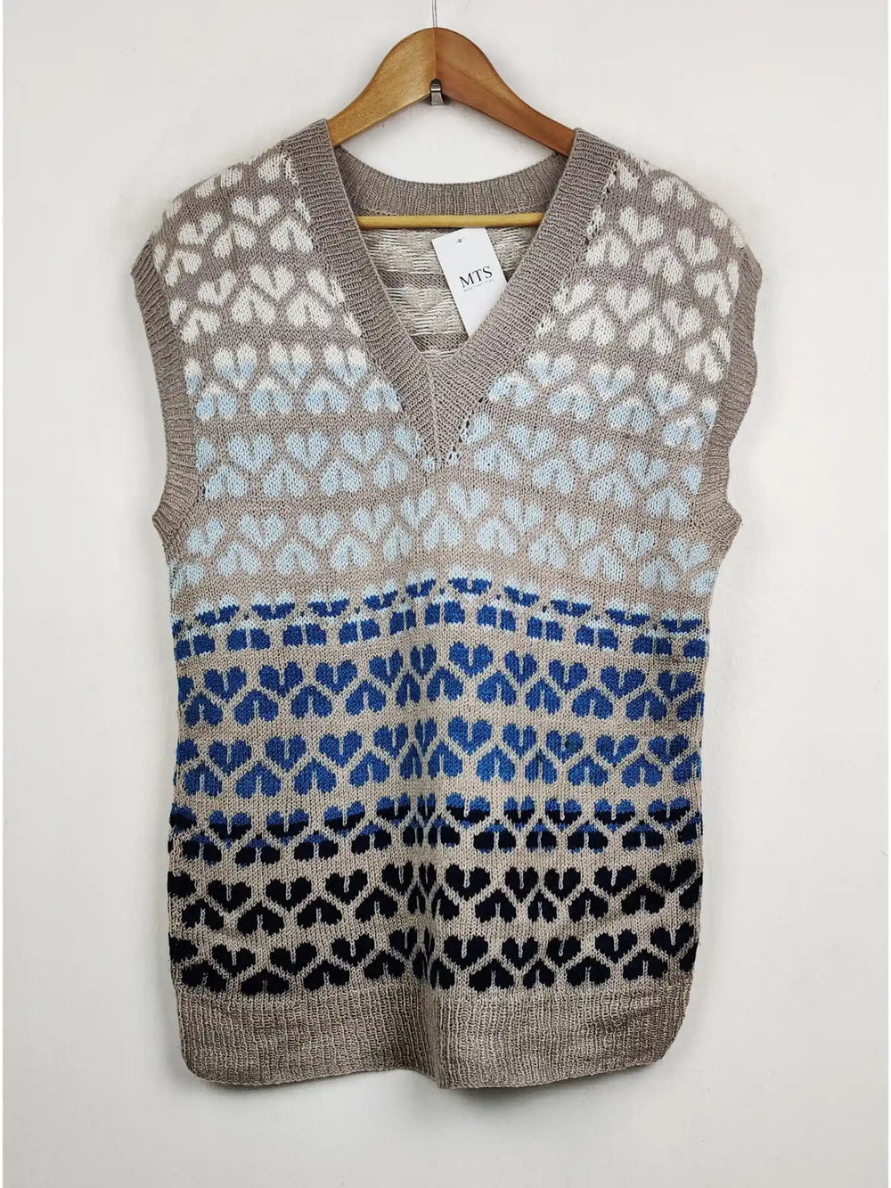 Buy online pre-used pre-loved 100% authentic & Original branded Unknown Brand (SL-1002) available in Pakistan. Top international brands avilable.