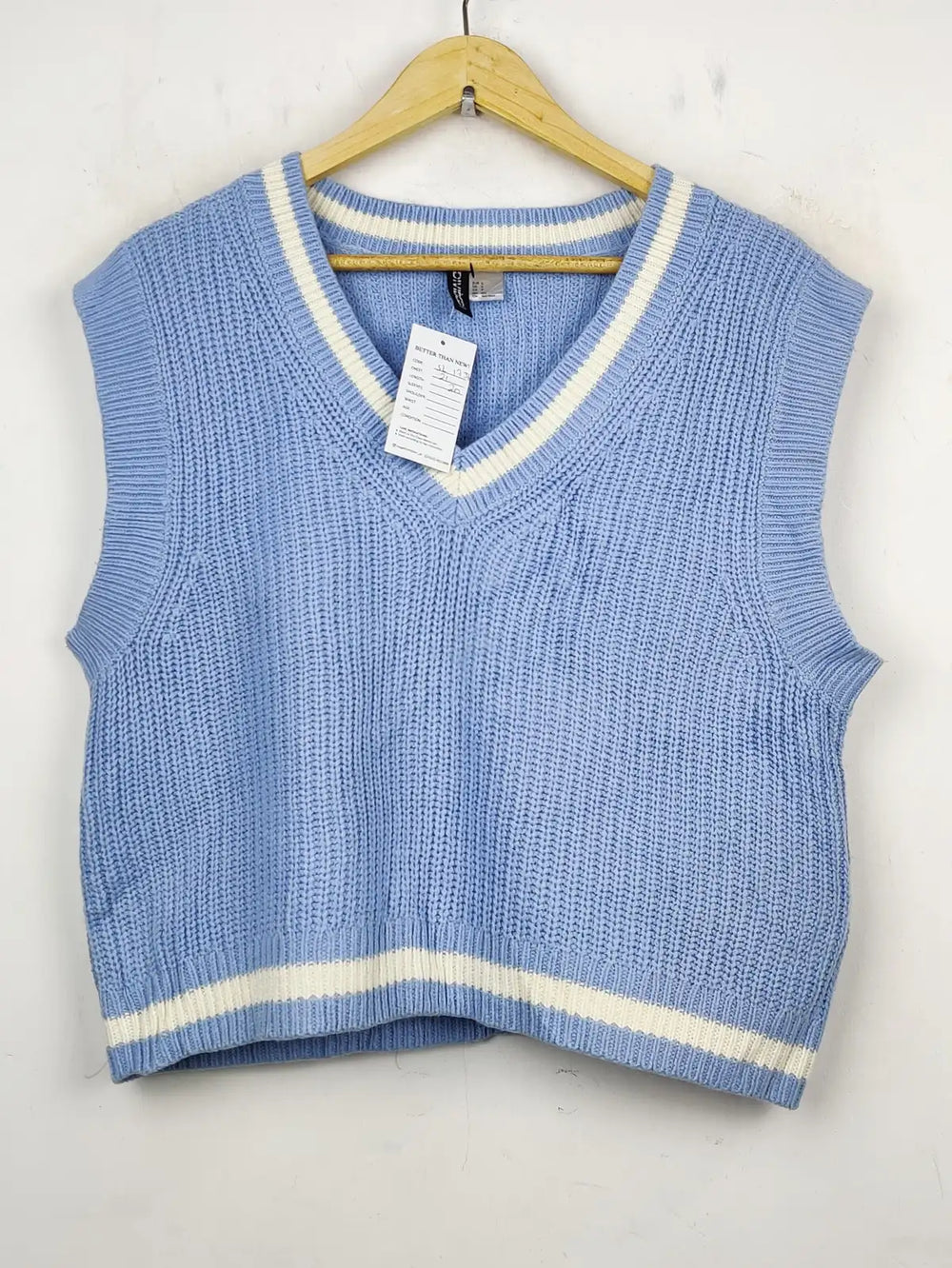 Buy online pre-used pre-loved 100% authentic & Original branded H&M (SL-1736) available in Pakistan. Top international brands avilable.