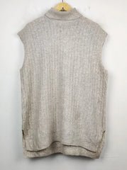 Buy online pre-used pre-loved 100% authentic & Original branded F&F (SL-1749) available in Pakistan. Top international brands avilable.