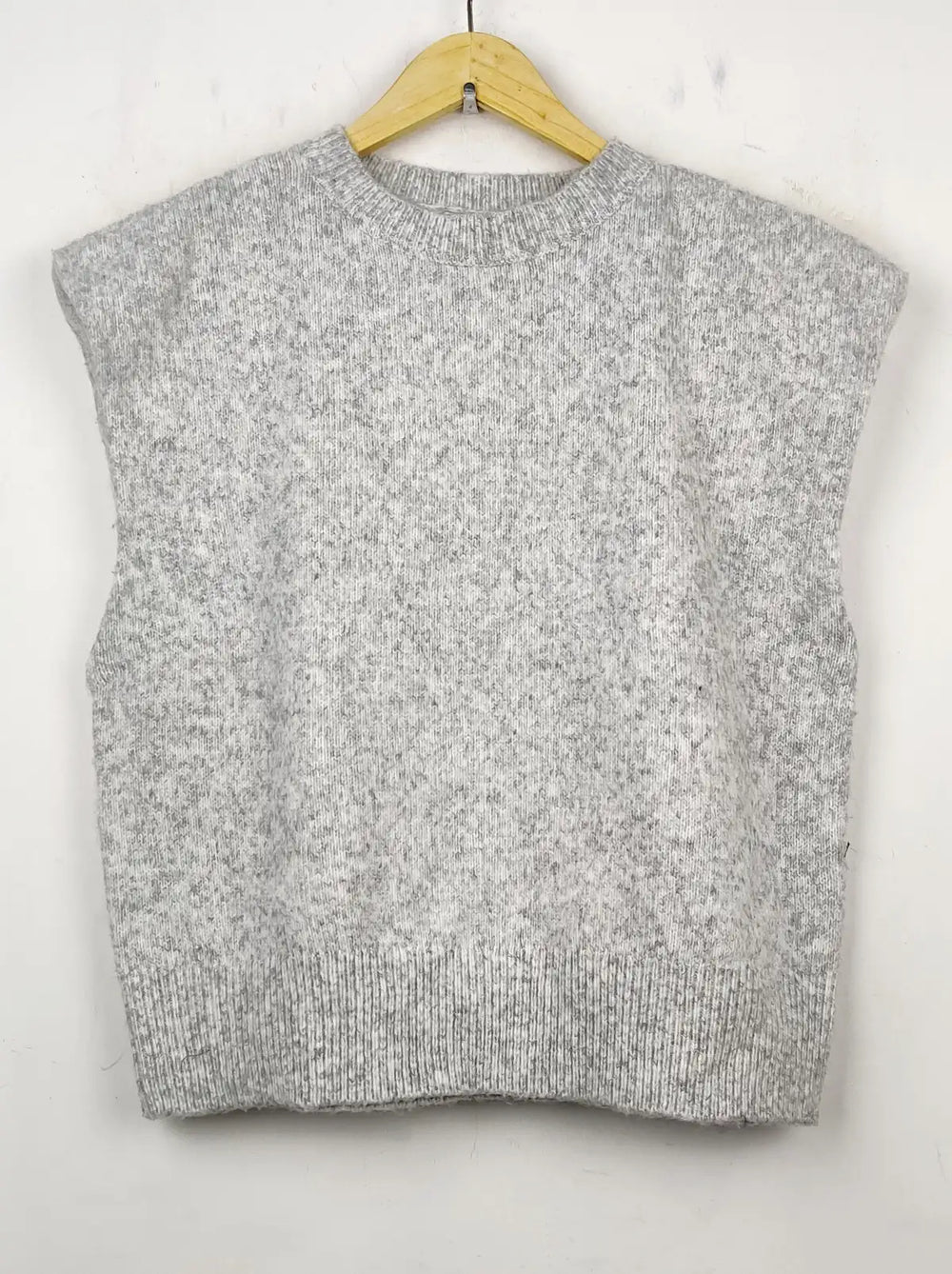 Buy online pre-used pre-loved 100% authentic & Original branded Mint Velvet (SL-1888) available in Pakistan. Top international brands avilable.