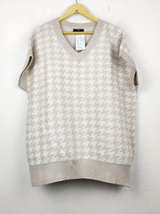 Buy online pre-used pre-loved 100% authentic & Original branded F&F (SL-1897) available in Pakistan. Top international brands avilable.