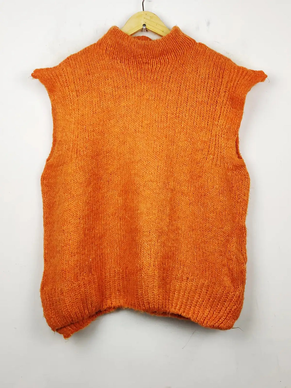 Buy online pre-used pre-loved 100% authentic & Original branded Fw Bridge (SL-1903) available in Pakistan. Top international brands avilable.