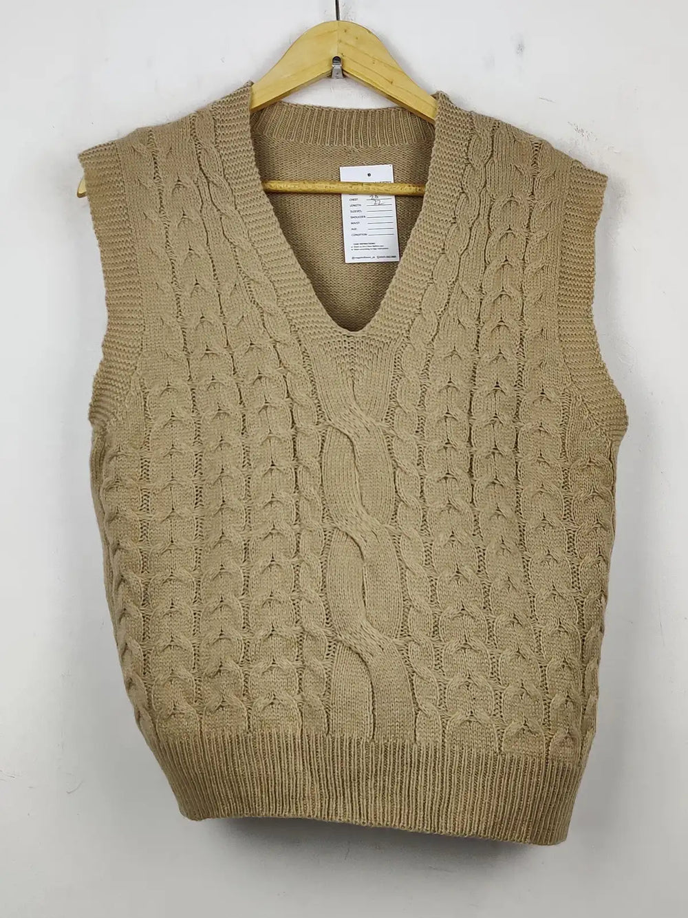 Buy online pre-used pre-loved 100% authentic & Original branded Shein (SL-2042) available in Pakistan. Top international brands avilable.