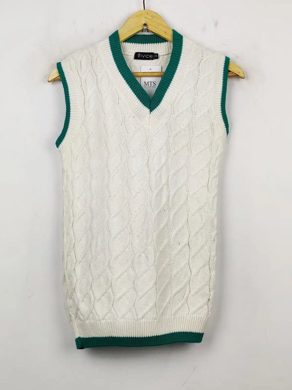 Buy online pre-used pre-loved 100% authentic & Original branded Vivichi (SL-2064) available in Pakistan. Top international brands avilable.