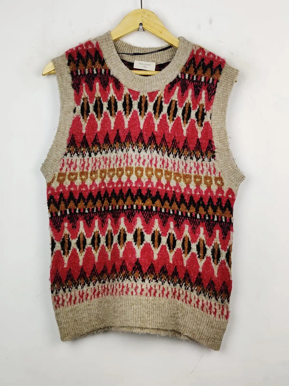 Buy online pre-used pre-loved 100% authentic & Original branded Free Quent (SL-2082) available in Pakistan. Top international brands avilable.