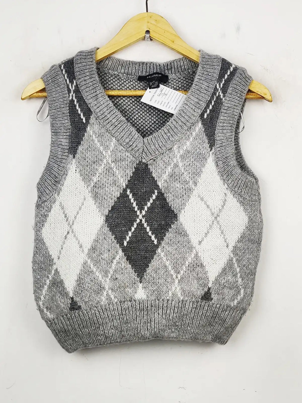 Buy online pre-used pre-loved 100% authentic & Original branded Primark (SL-2097) available in Pakistan. Top international brands avilable.