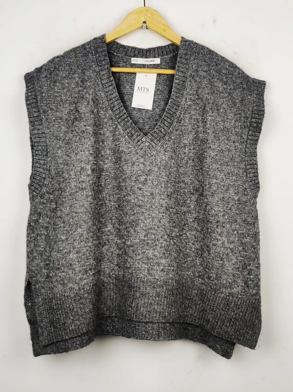 Buy online pre-used pre-loved 100% authentic & Original branded Sfera (SL-2100) available in Pakistan. Top international brands avilable.