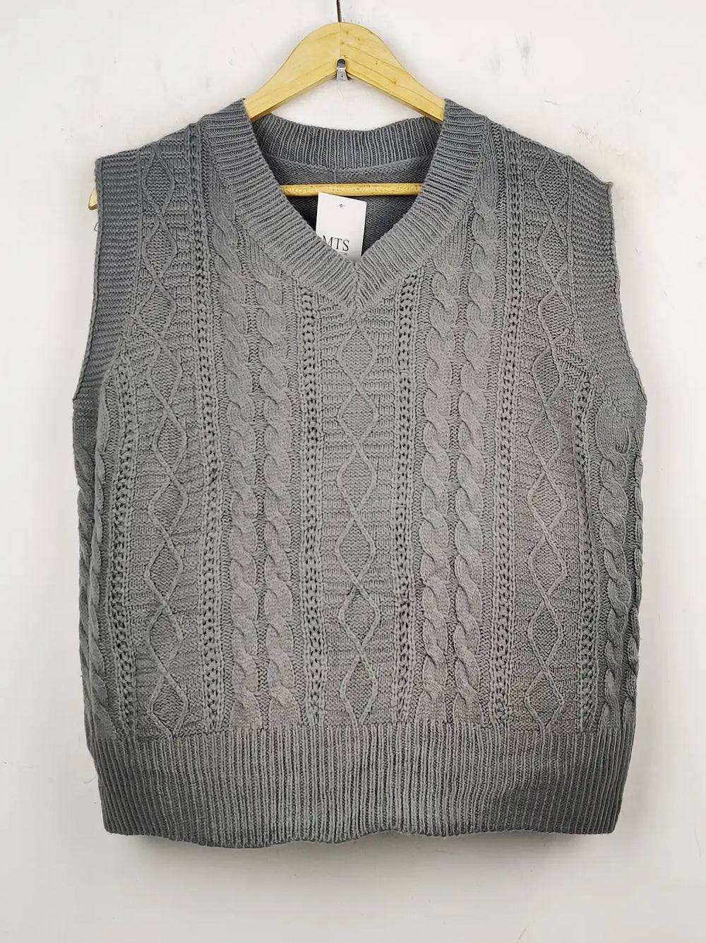 Buy online pre-used pre-loved 100% authentic & Original branded Shein (SL-2102) available in Pakistan. Top international brands avilable.