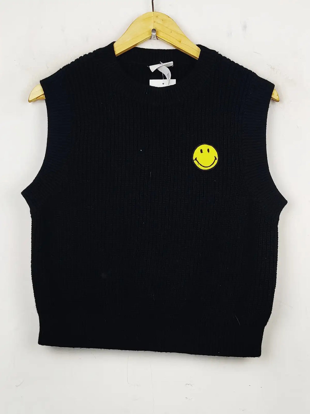 Buy online pre-used pre-loved 100% authentic & Original branded H&M (SL-2103) available in Pakistan. Top international brands avilable.