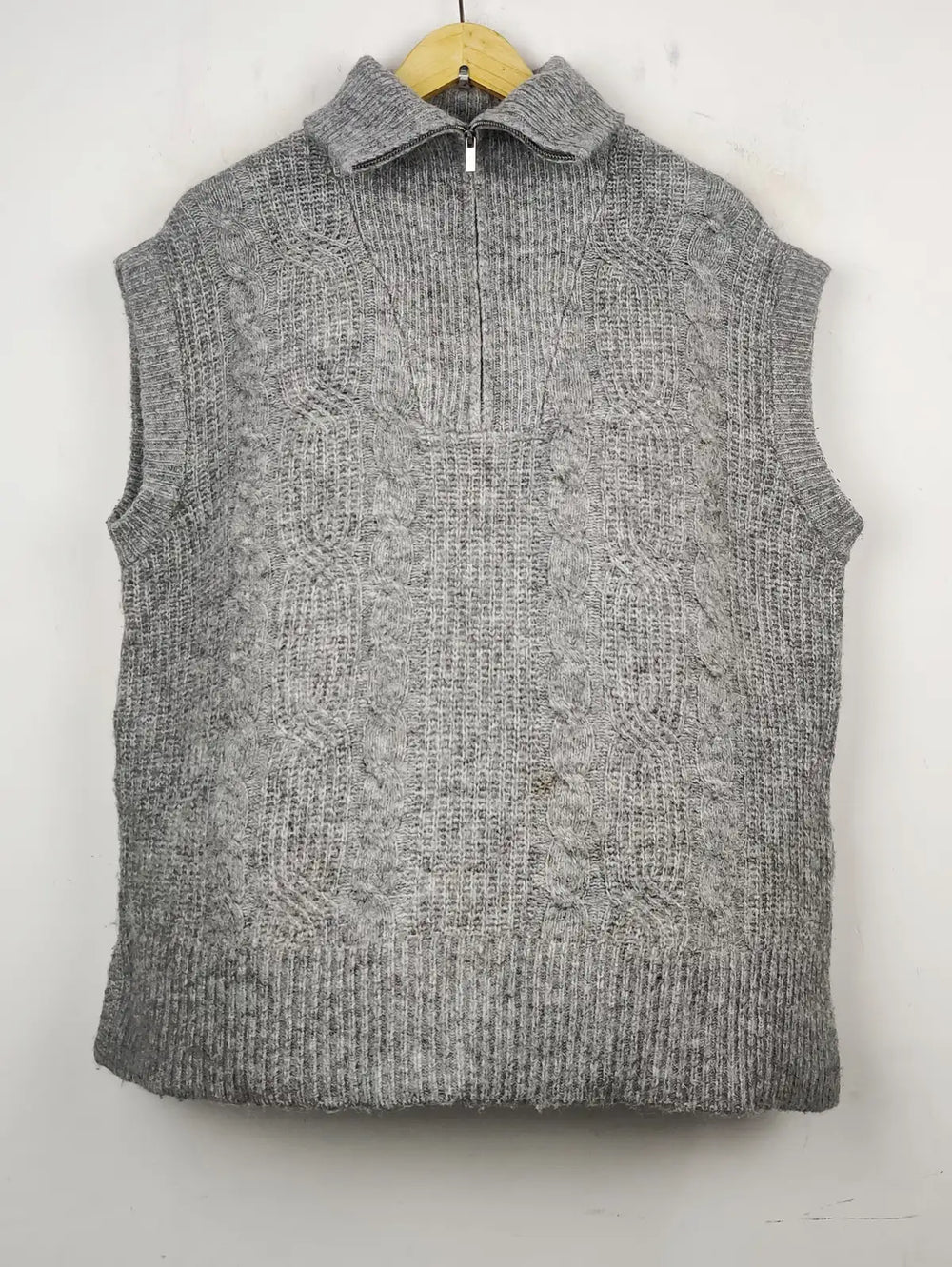 Buy online pre-used pre-loved 100% authentic & Original branded Dunnes Stores (SL-2107) available in Pakistan. Top international brands avilable.