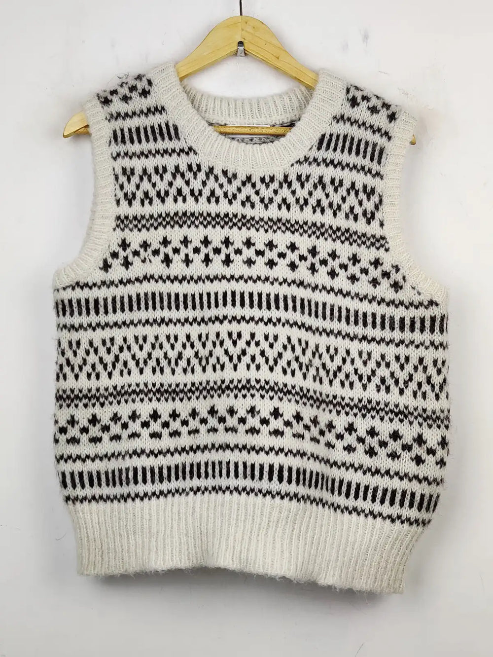 Buy online pre-used pre-loved 100% authentic & Original branded Primark (SL-2160) available in Pakistan. Top international brands avilable.