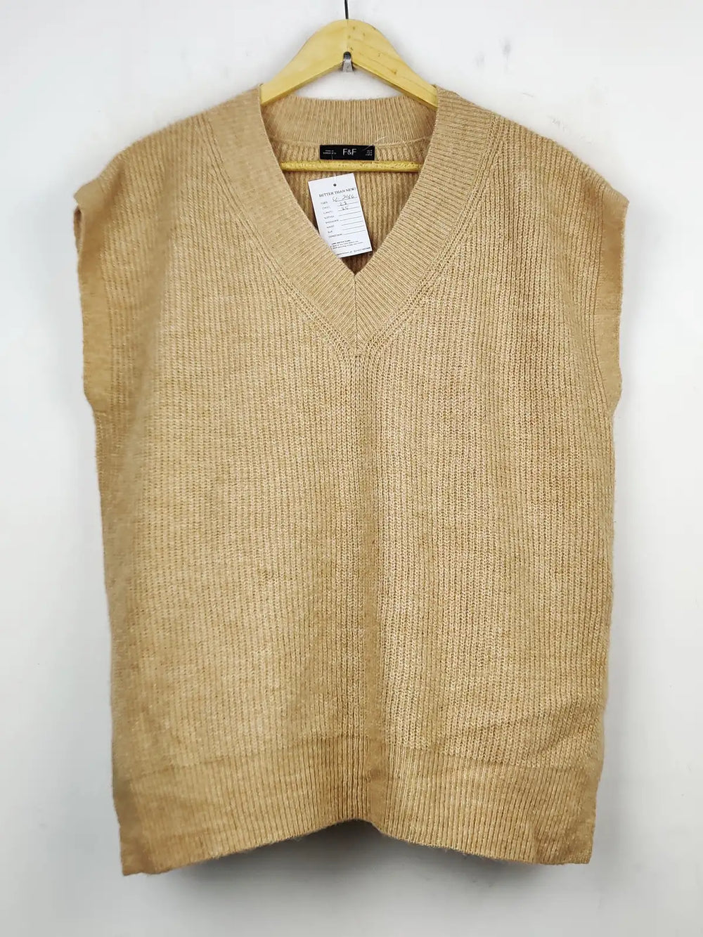 Buy online pre-used pre-loved 100% authentic & Original branded F&F (SL-2166) available in Pakistan. Top international brands avilable.