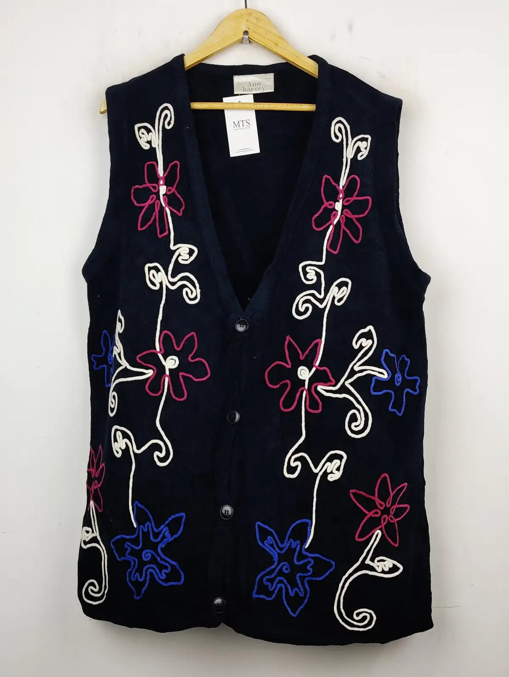 Buy online pre-used pre-loved 100% authentic & Original branded Ann Harvey (SL-2209) available in Pakistan. Top international brands avilable.