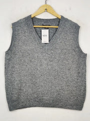 Buy online pre-used pre-loved 100% authentic & Original branded Primark (SL-2335) available in Pakistan. Top international brands avilable.