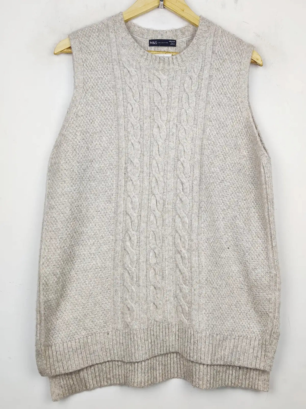 Buy online pre-used pre-loved 100% authentic & Original branded Marks & Spencer (SL-2345) available in Pakistan. Top international brands avilable.