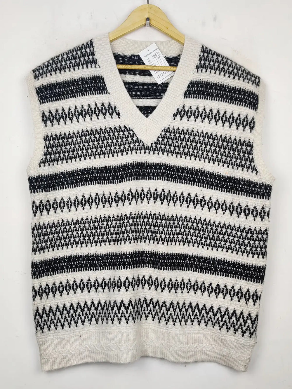 Buy online pre-used pre-loved 100% authentic & Original branded Marks & Spencer (SL-2347) available in Pakistan. Top international brands avilable.