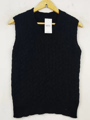 Buy online pre-used pre-loved 100% authentic & Original branded Unknown Brand (SL-2357) available in Pakistan. Top international brands avilable.