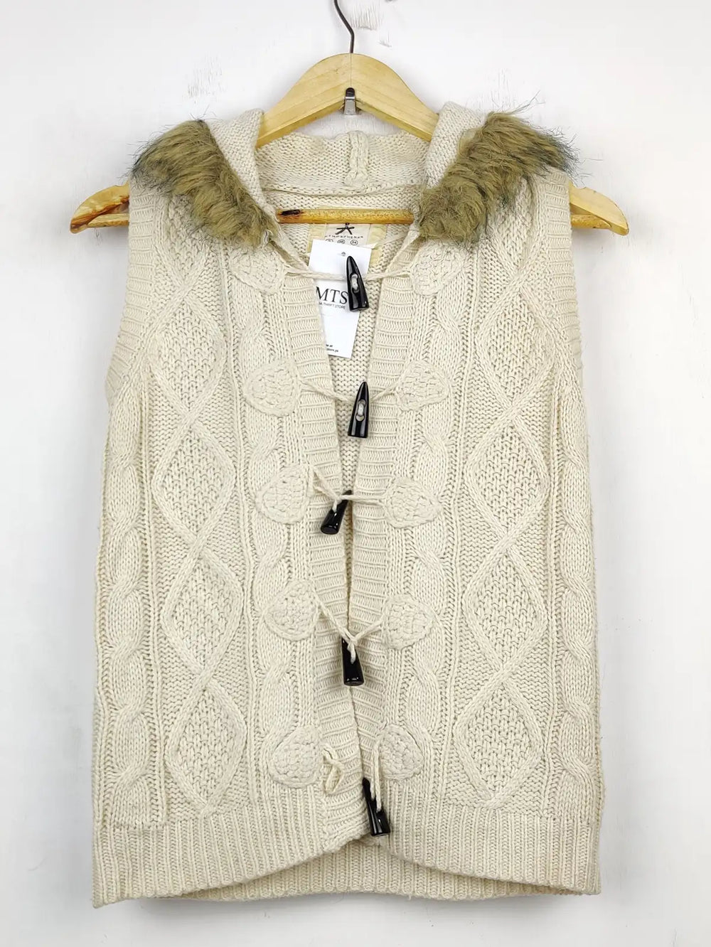 Buy online pre-used pre-loved 100% authentic & Original branded Atmosphere (SL-2456) available in Pakistan. Top international brands avilable.