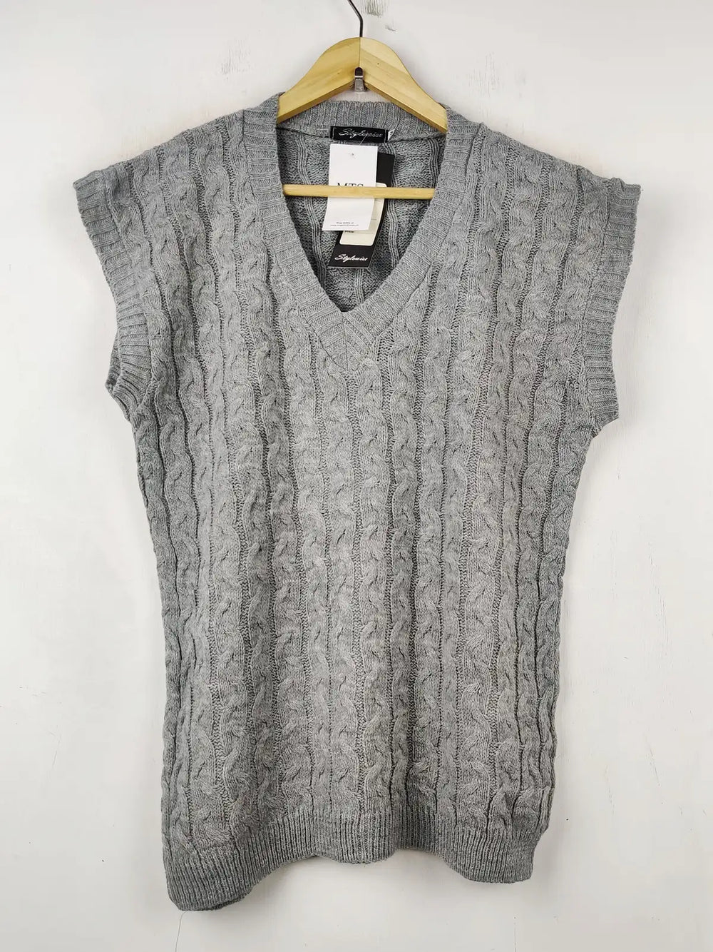 Buy online pre-used pre-loved 100% authentic & Original branded Stylewise (SL-2530) available in Pakistan. Top international brands avilable.