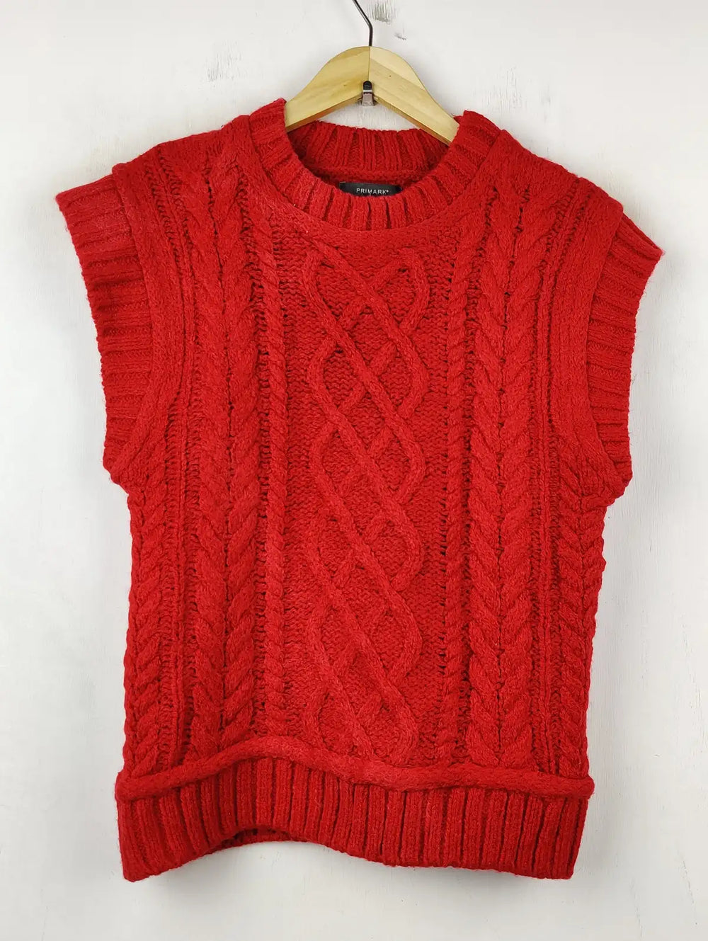 Buy online pre-used pre-loved 100% authentic & Original branded Primark (SL-2566) available in Pakistan. Top international brands avilable.