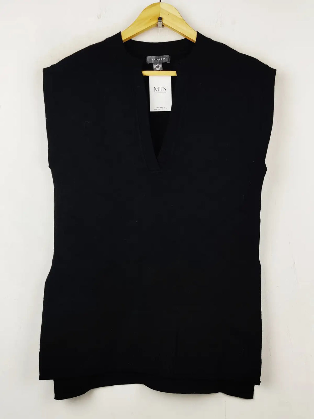 Buy online pre-used pre-loved 100% authentic & Original branded Primark (SL-2573) available in Pakistan. Top international brands avilable.