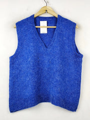 Buy online pre-used pre-loved 100% authentic & Original branded Unknown Brand (SL-2580) available in Pakistan. Top international brands avilable.