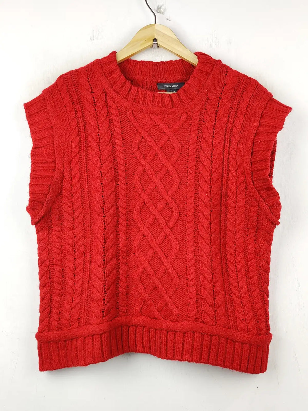 Buy online pre-used pre-loved 100% authentic & Original branded Primark (SL-2593) available in Pakistan. Top international brands avilable.