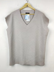 Buy online pre-used pre-loved 100% authentic & Original branded F&F (SL-2607) available in Pakistan. Top international brands avilable.