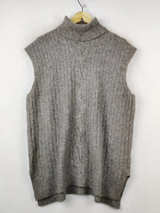 Buy online pre-used pre-loved 100% authentic & Original branded F&F (SL-2608) available in Pakistan. Top international brands avilable.