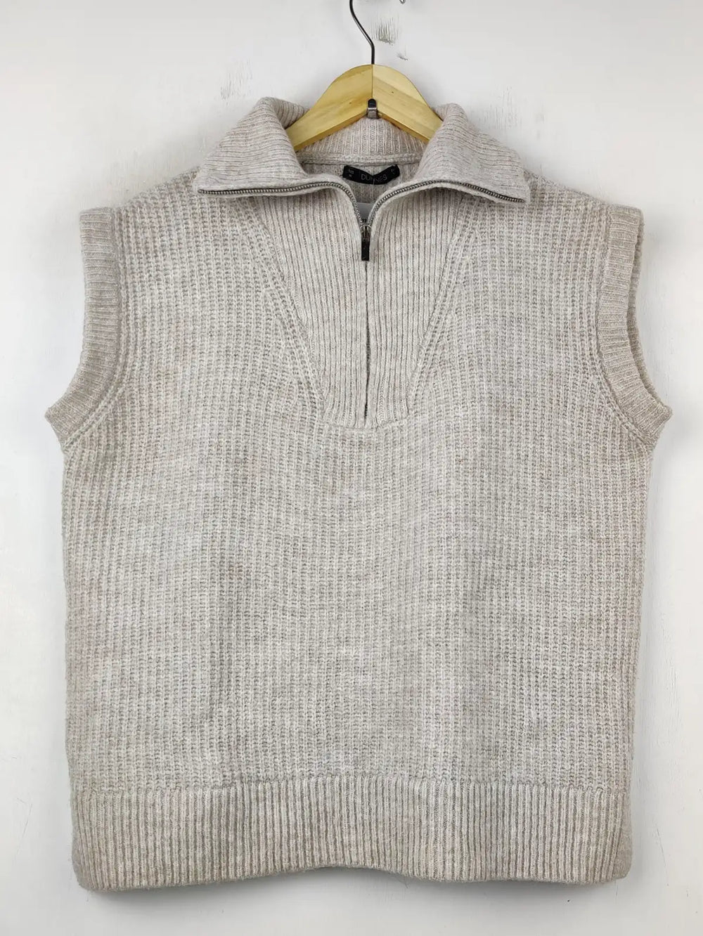 Buy online pre-used pre-loved 100% authentic & Original branded Dunnes Store (SL-2626) available in Pakistan. Top international brands avilable.