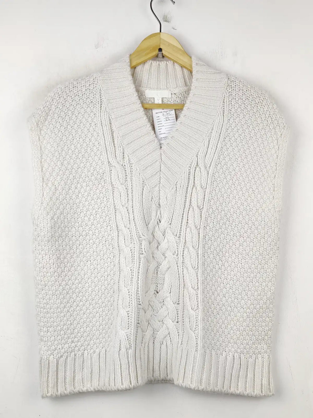 Buy online pre-used pre-loved 100% authentic & Original branded H&M (SL-2651) available in Pakistan. Top international brands avilable.