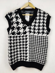 Buy online pre-used pre-loved 100% authentic & Original branded Primark (SL-2734) available in Pakistan. Top international brands avilable.