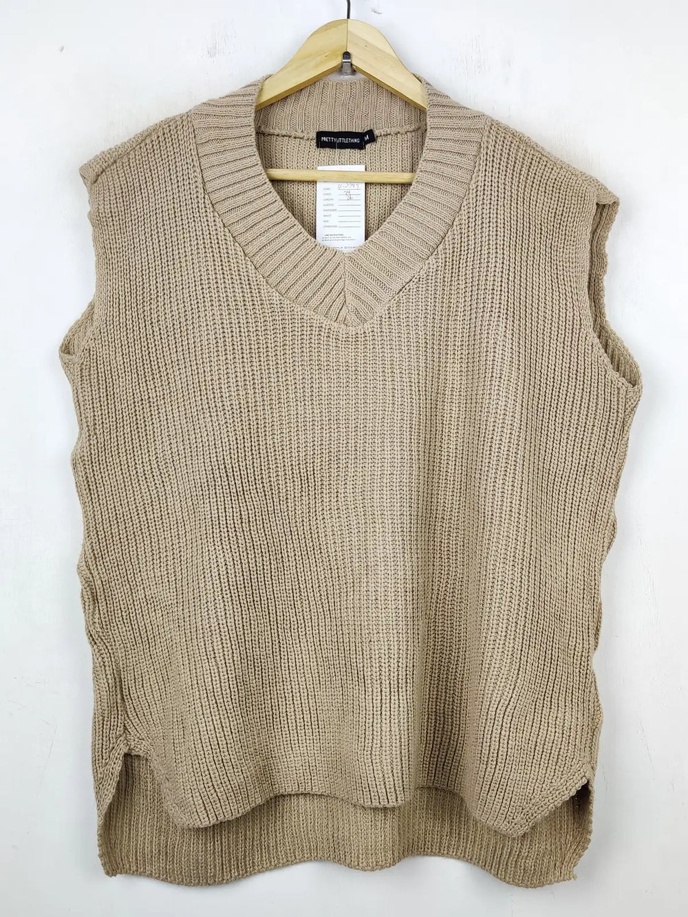 Buy online pre-used pre-loved 100% authentic & Original branded Prettylittlething (SL-2799) available in Pakistan. Top international brands avilable.