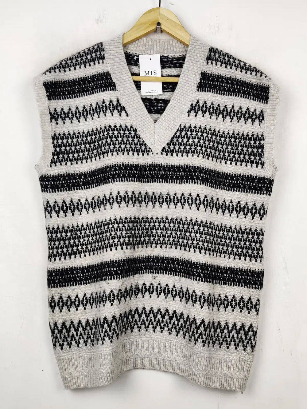 Buy online pre-used pre-loved 100% authentic & Original branded Marks & Spencer (SL-2825) available in Pakistan. Top international brands avilable.