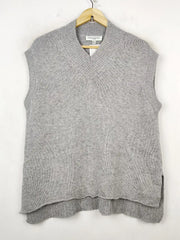 Buy online pre-used pre-loved 100% authentic & Original branded Carolyn Donnelly (SL-2829) available in Pakistan. Top international brands avilable.