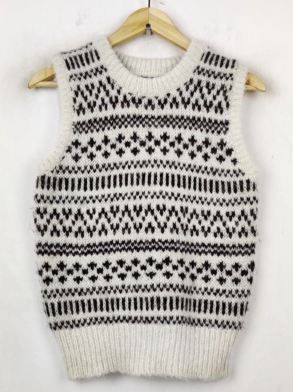 Buy online pre-used pre-loved 100% authentic & Original branded Primark (SL-2847) available in Pakistan. Top international brands avilable.