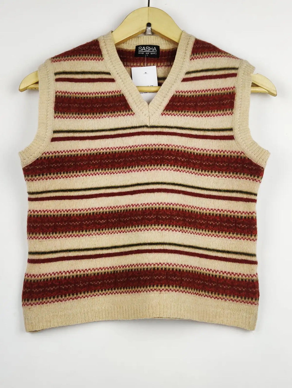 Buy online pre-used pre-loved 100% authentic & Original branded Sasha (SL-2897) available in Pakistan. Top international brands avilable.