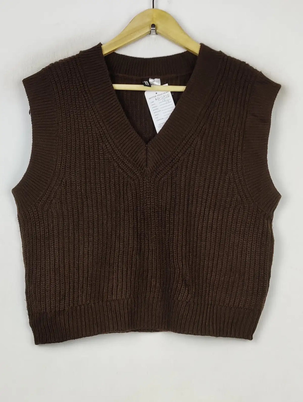 Buy online pre-used pre-loved 100% authentic & Original branded H&M (SL-2928) available in Pakistan. Top international brands avilable.