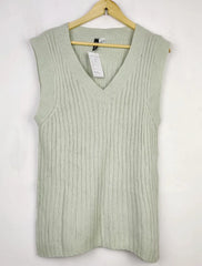 Buy online pre-used pre-loved 100% authentic & Original branded H&M (SL-3167) available in Pakistan. Top international brands avilable.