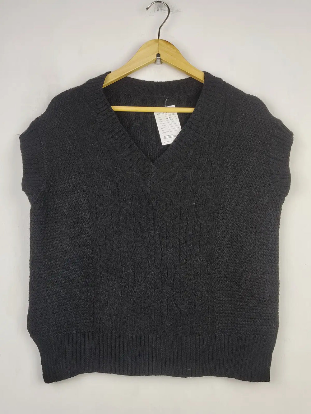 Buy online pre-used pre-loved 100% authentic & Original branded Shein (SL-3210) available in Pakistan. Top international brands avilable.