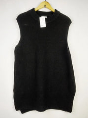 Buy online pre-used pre-loved 100% authentic & Original branded H&M (SL-3253) available in Pakistan. Top international brands avilable.