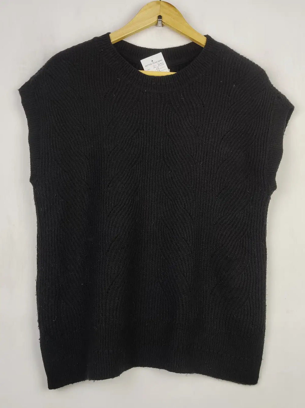 Buy online pre-used pre-loved 100% authentic & Original branded Fat Face (SL-3272) available in Pakistan. Top international brands avilable.
