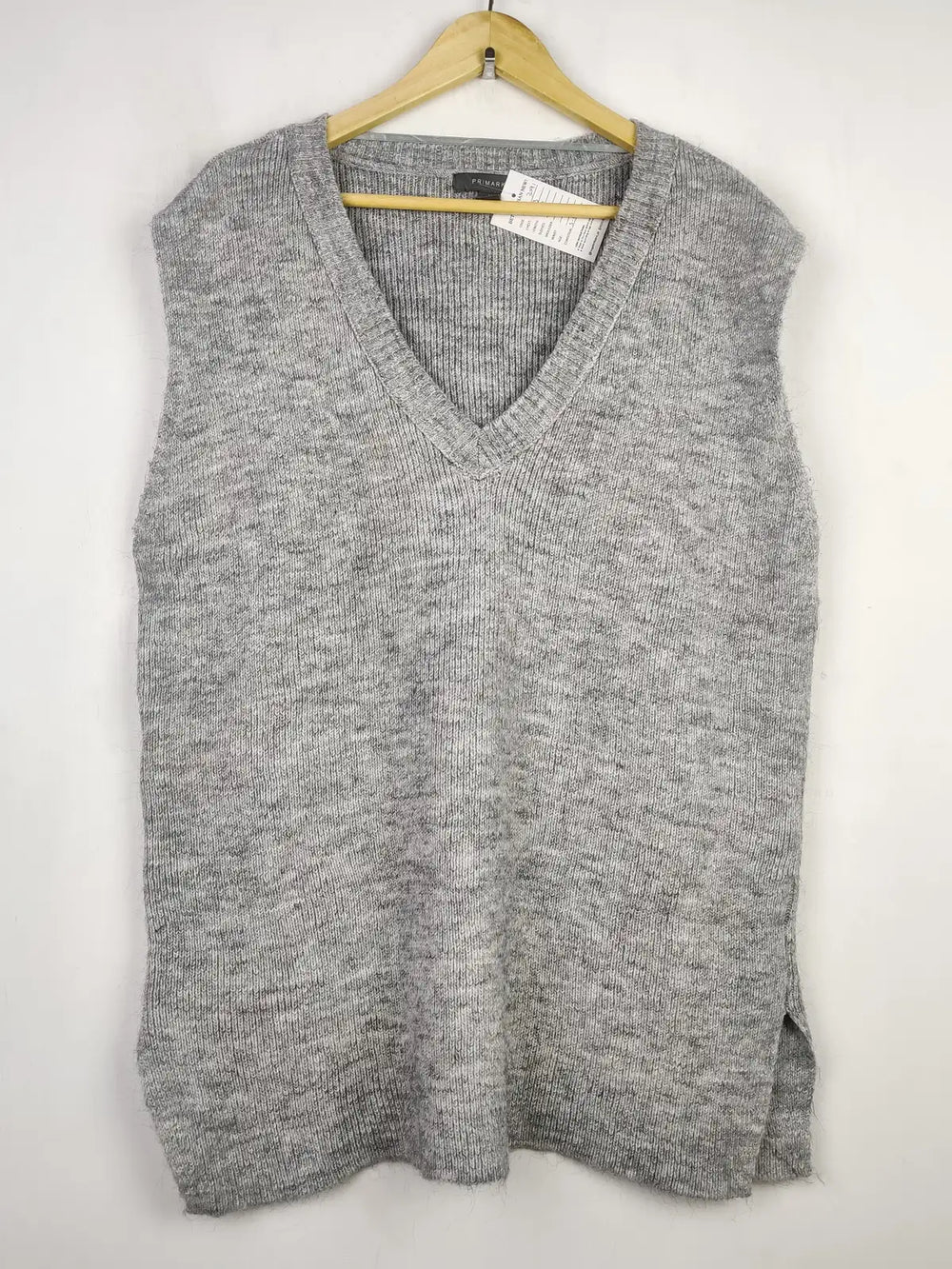 Buy online pre-used pre-loved 100% authentic & Original branded Primark (SL-3318) available in Pakistan. Top international brands avilable.