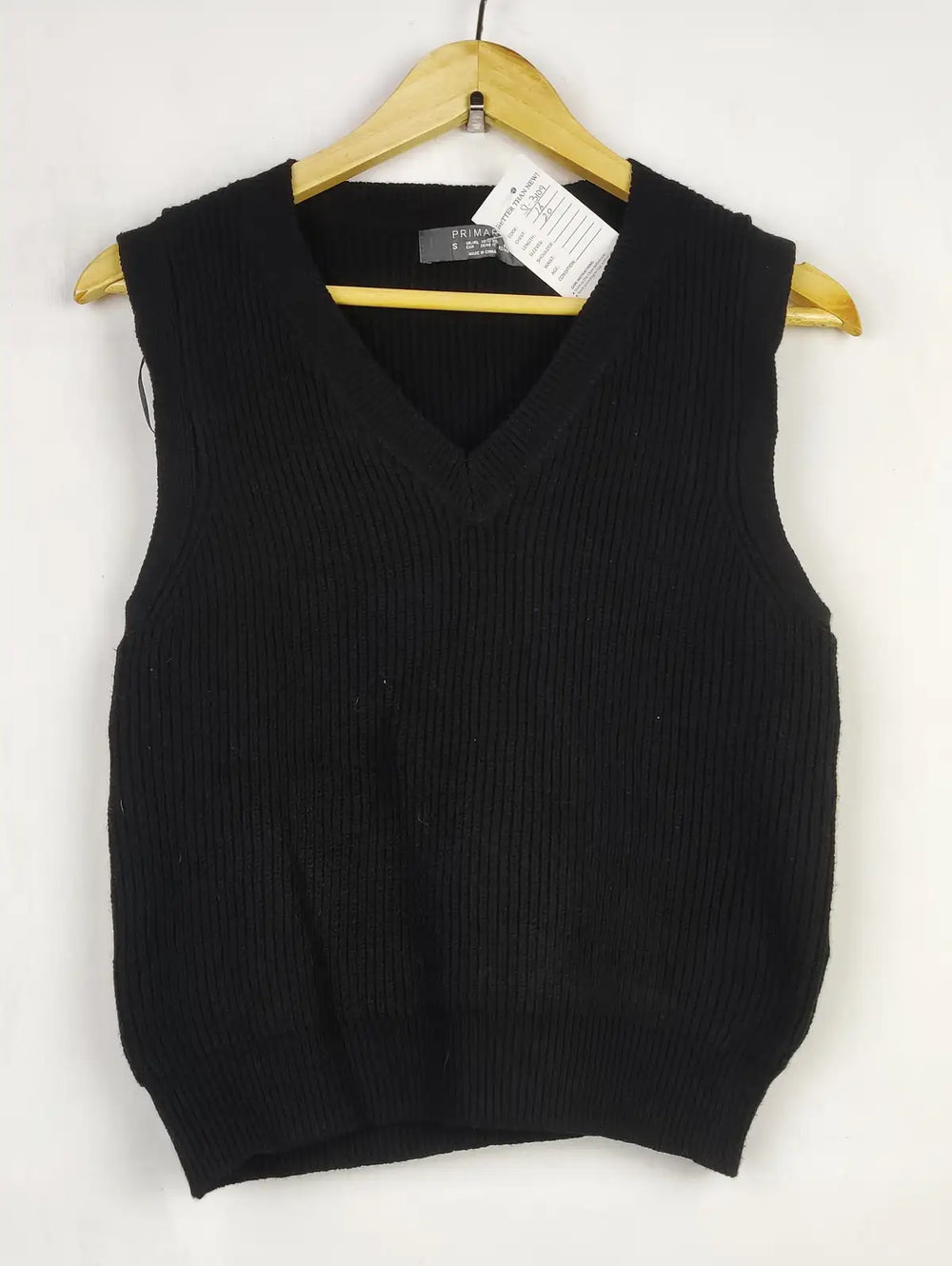 Buy online pre-used pre-loved 100% authentic & Original branded Primark (SL-3336) available in Pakistan. Top international brands avilable.