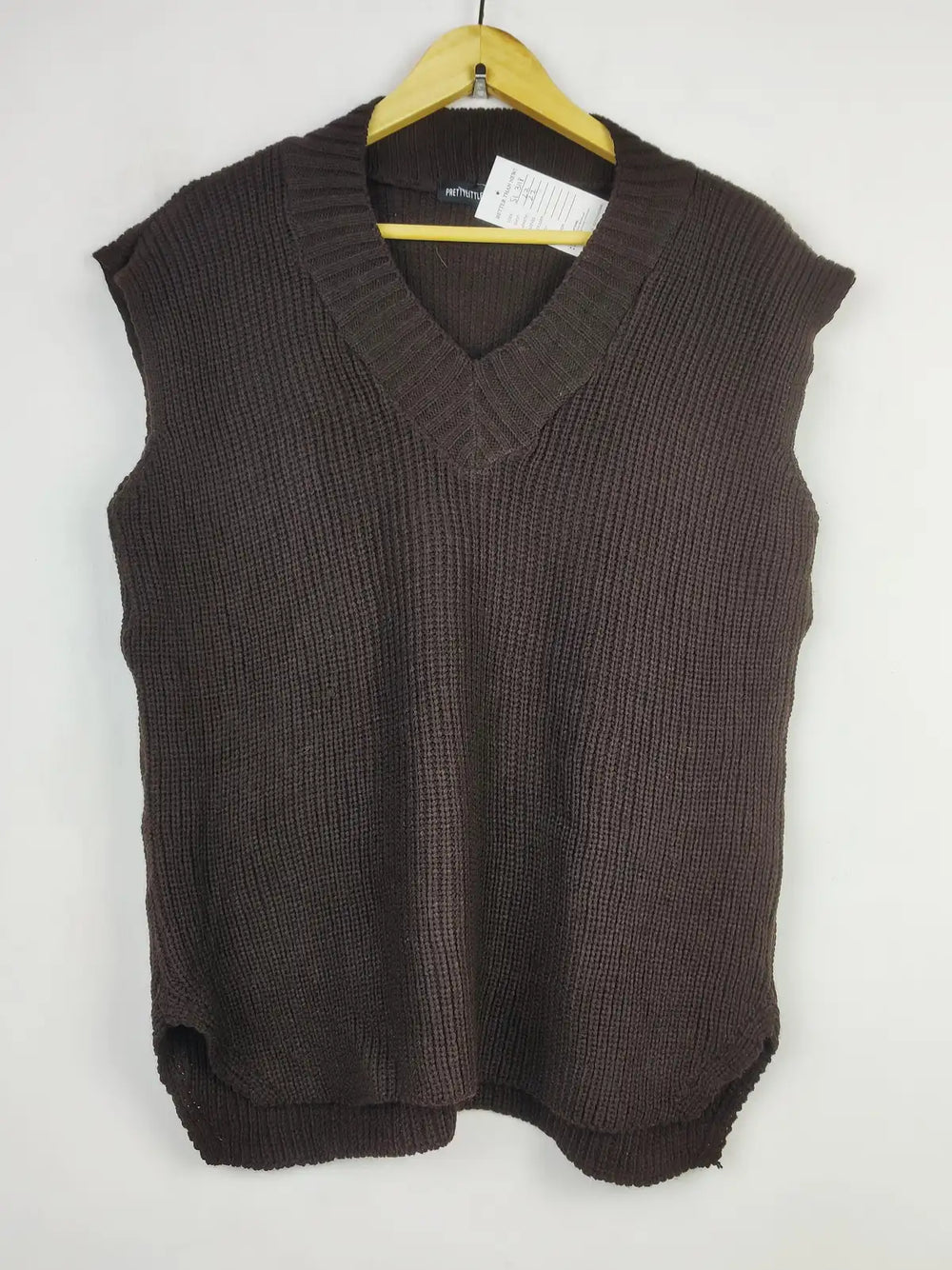 Buy online pre-used pre-loved 100% authentic & Original branded Prettylittlething (SL-3345) available in Pakistan. Top international brands avilable.