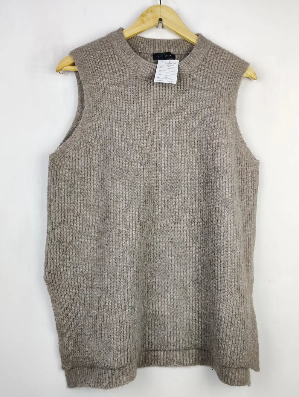 Buy online pre-used pre-loved 100% authentic & Original branded New Look (SL-3418) available in Pakistan. Top international brands avilable.