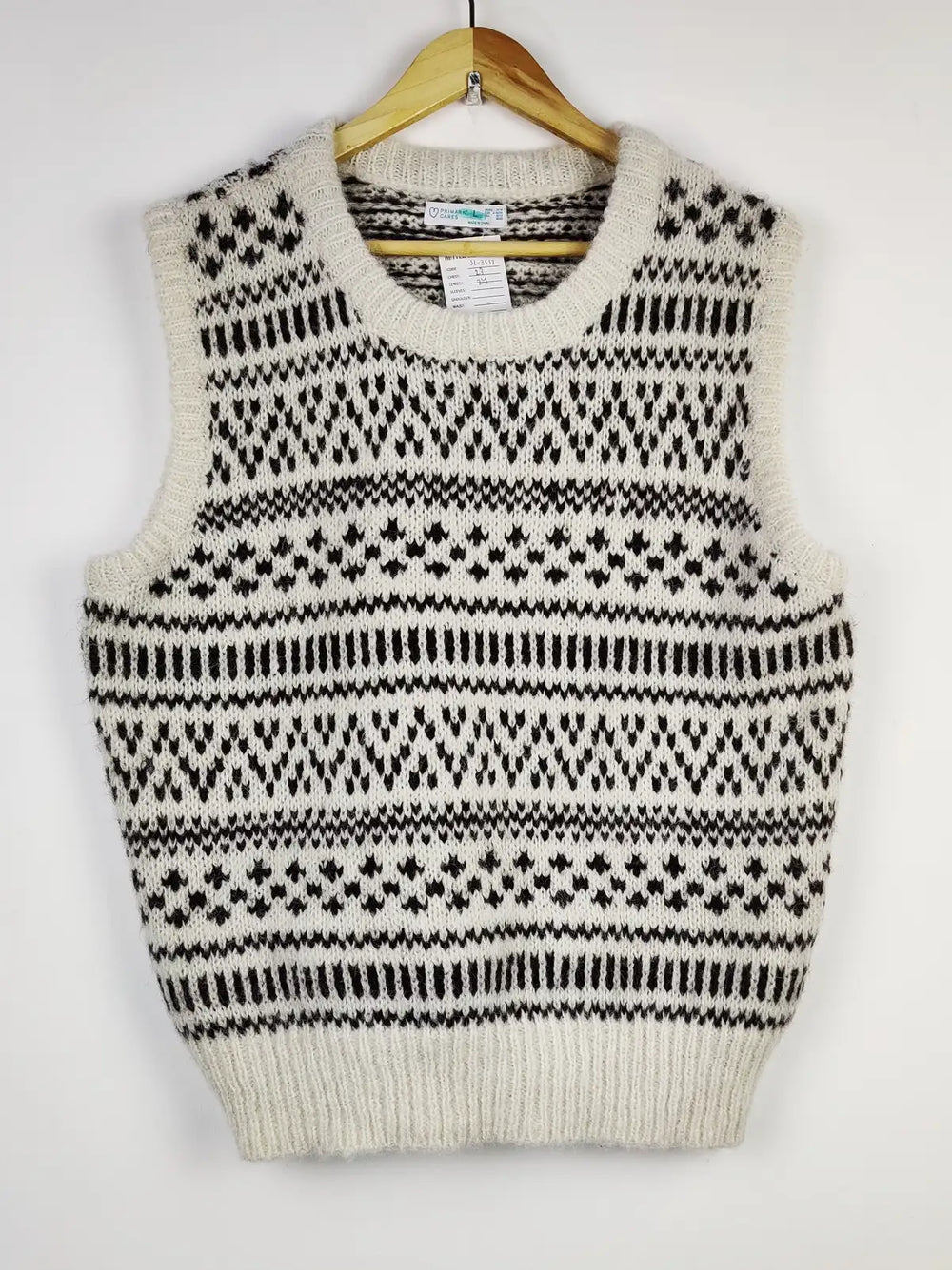 Buy online pre-used pre-loved 100% authentic & Original branded Primark (SL-3557) available in Pakistan. Top international brands avilable.