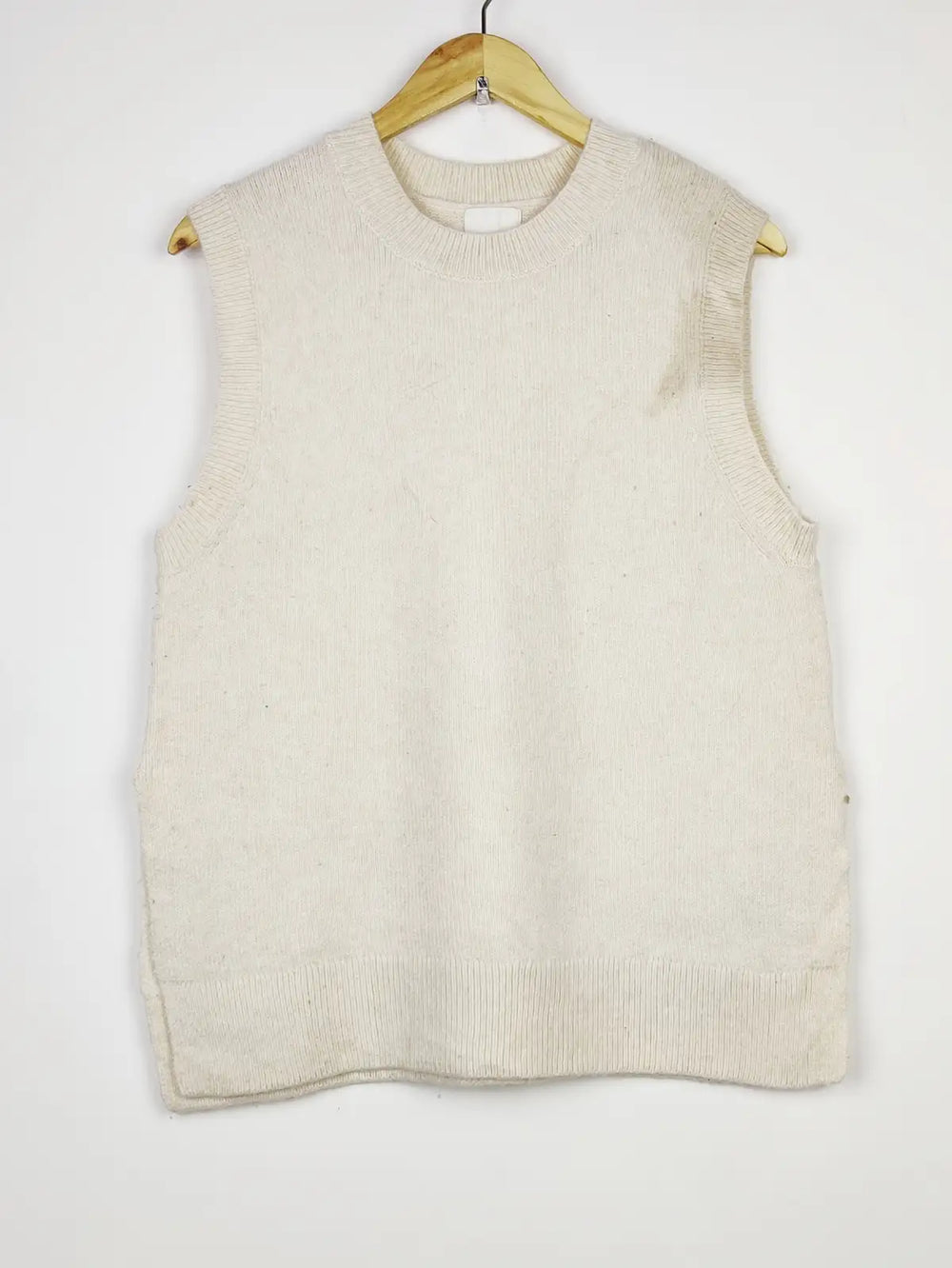 Buy online pre-used pre-loved 100% authentic & Original branded H&M (SL-3603) available in Pakistan. Top international brands avilable.