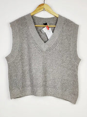 Buy online pre-used pre-loved 100% authentic & Original branded H&M (SL-3612) available in Pakistan. Top international brands avilable.