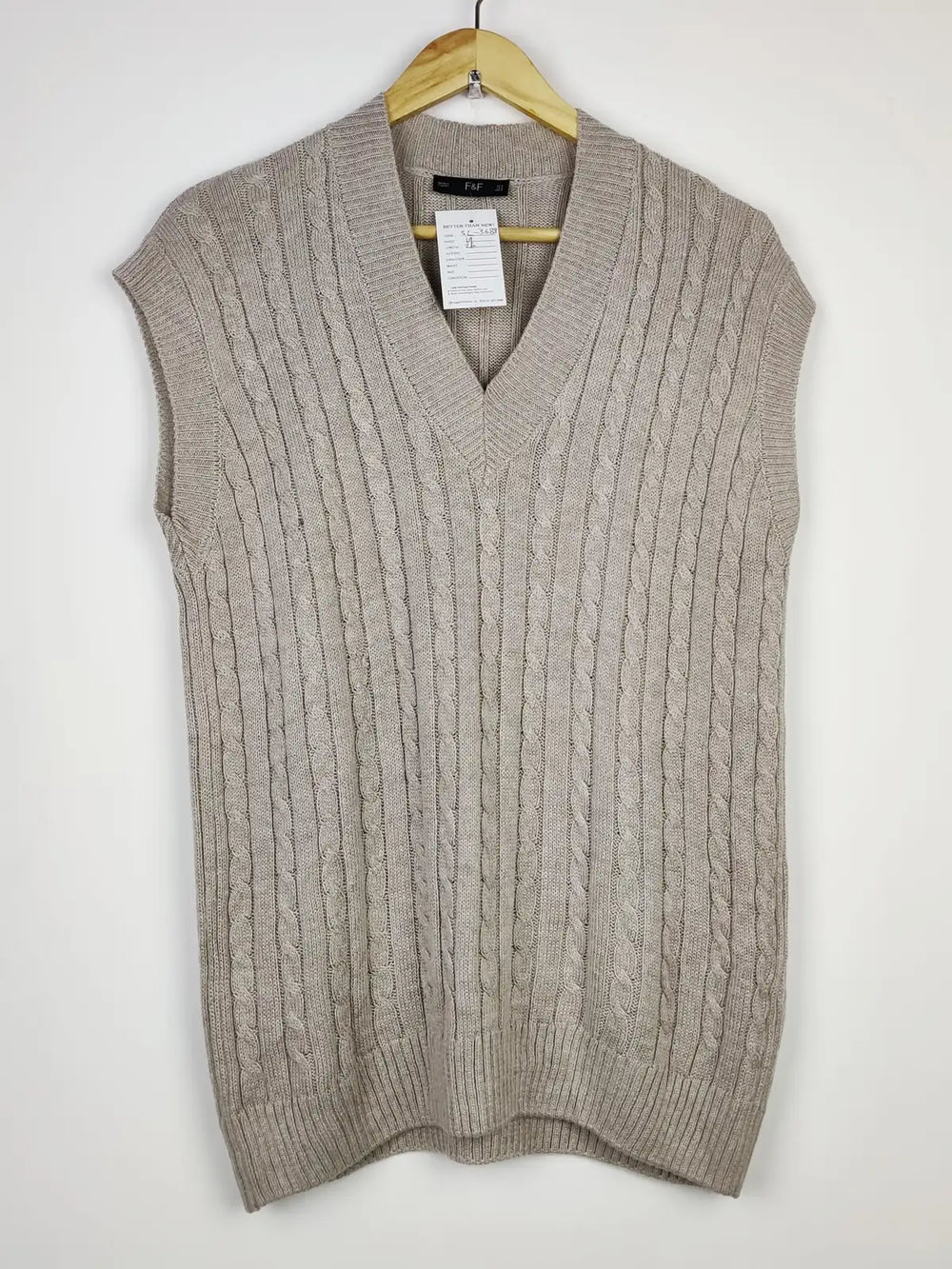 Buy online pre-used pre-loved 100% authentic & Original branded F&F (SL-3688) available in Pakistan. Top international brands avilable.